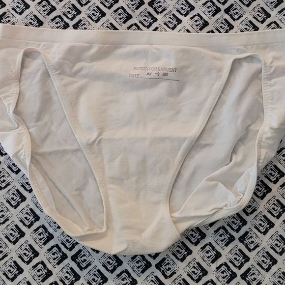 Barely there sample NWOT style 4389 size Lg - Picture 1 of 2